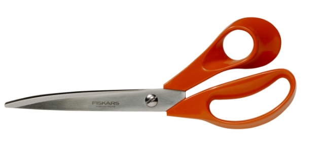 SAKS FISKARS CLASSIC SKREDDER*